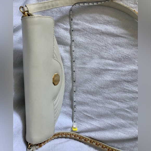 Vintage Pantera White Leather Semi Circle Purse with Leather & Gold Chain Strap - Picture 9 of 14